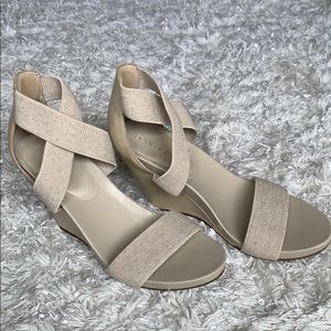 BCBGeneration wedge heel sandals Size 8